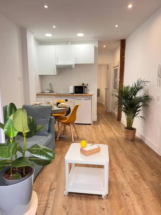 Apartamento Atocha/Reina Sofia Madrid Bagian luar foto